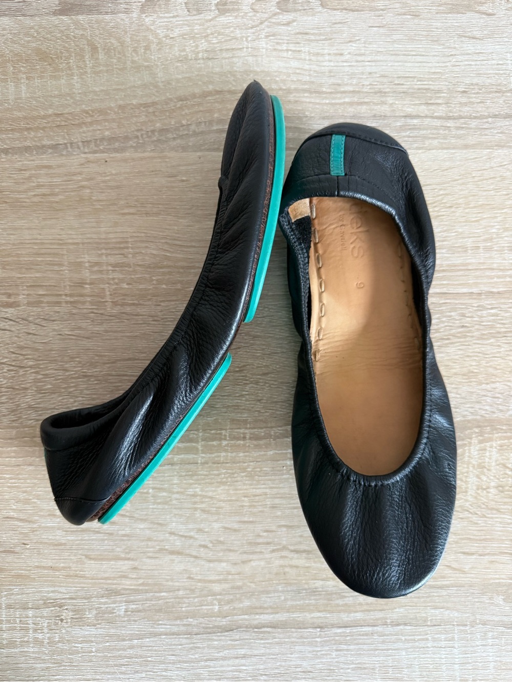 Tieks Black Leather Ballet Flats Size 9 - Picture 4 of 10